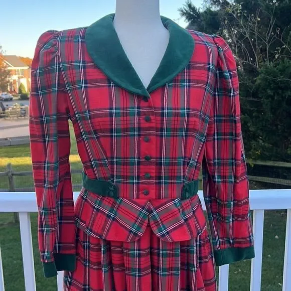 Petite Lanz Made USA Christmas Holiday flannel Vintage nightgown dress Womens 12
